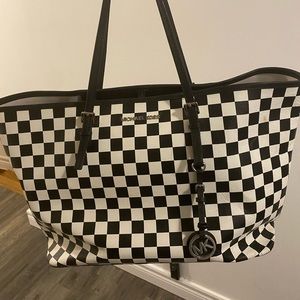 MICHAEL KORS LARGE JET SET CHECKERBOARD